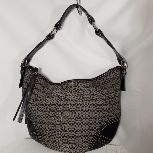Coach Signature C Hobo Style shoulder purse - Picture 1 of 8